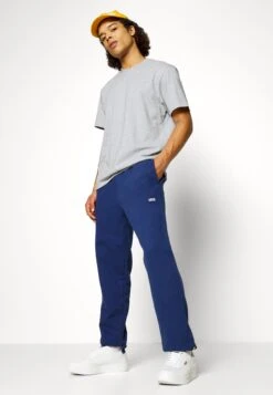 Pantalon De Survêtement - Medieval Blue -Tenue Sport Homme Magasin 0656b829019847798421eb812bbcc13b