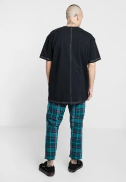 URBAN CLASSICS Heavy Oversized Contrast Stitch Tee - T-Shirt Basique - Black -Tenue Sport Homme Magasin 083d020dc61c42139d7037556b0da63f