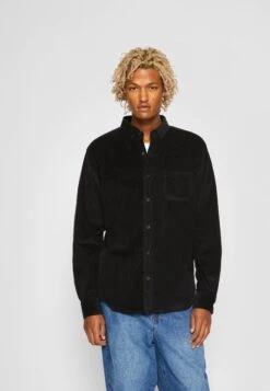 URBAN CLASSICS Corduroy Shirt - Chemise - Black 11 URBAN CLASSICS Corduroy Shirt - Chemise - Black -Tenue Sport Homme Magasin 2cd6b129b2bb4b2790d5a5db2117c10c