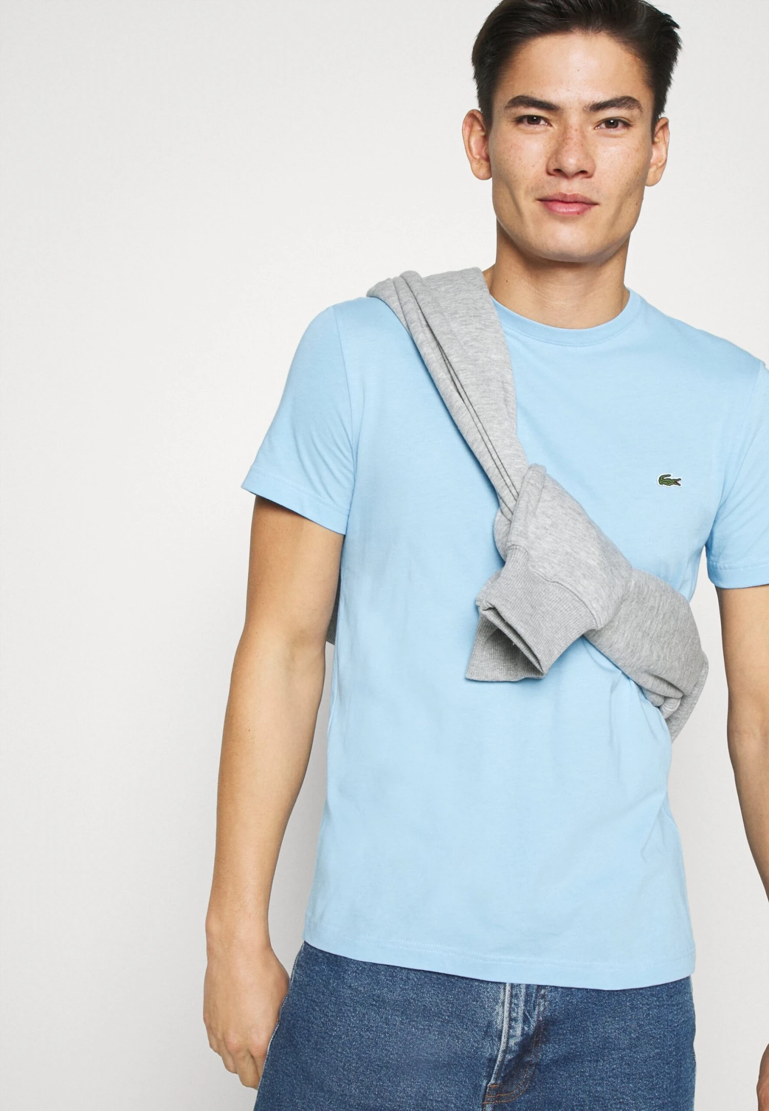 Lacoste Plus - T-Shirt Basique - Panorama 6 Lacoste Plus - T-Shirt Basique - Panorama – Image 4