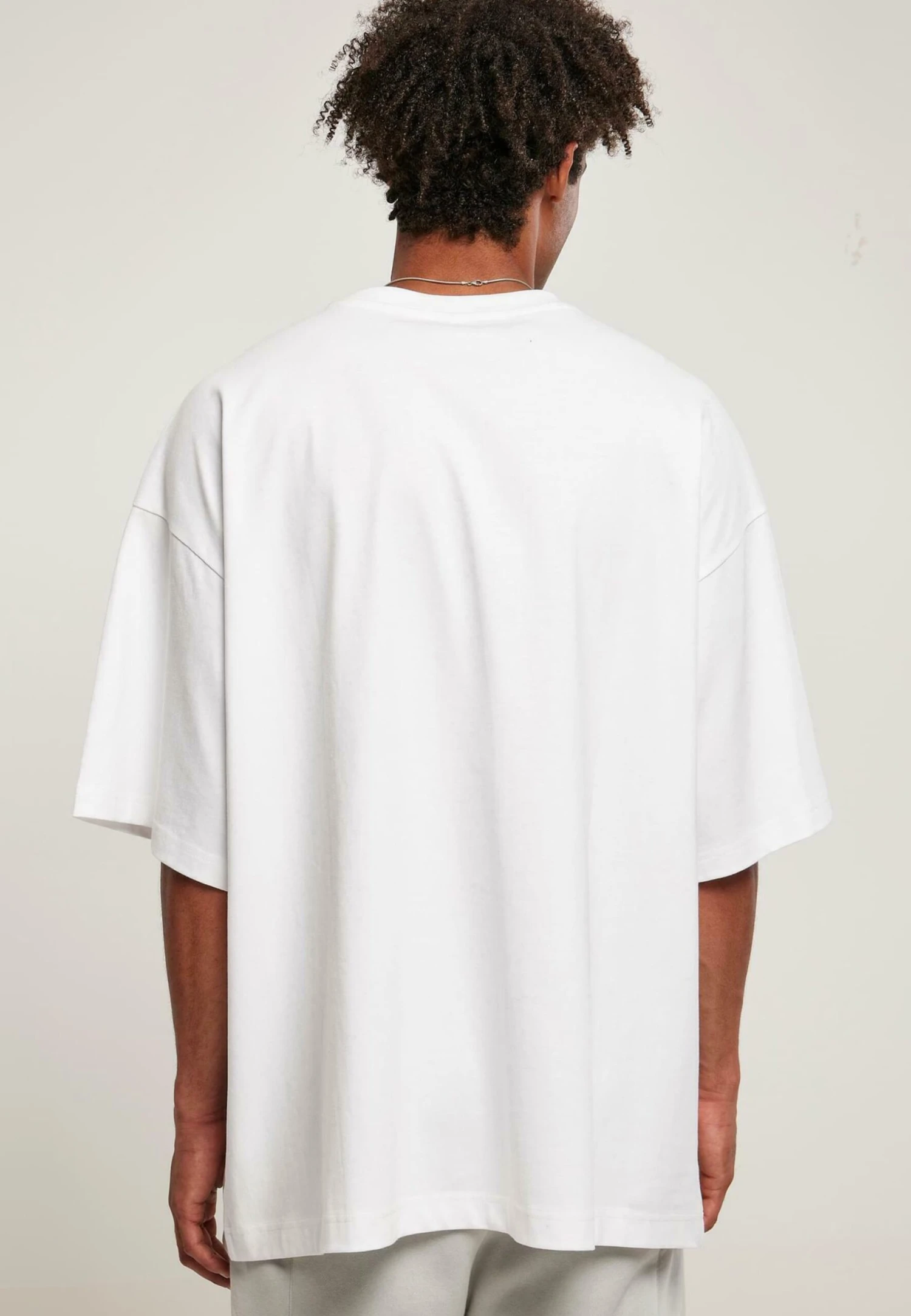 URBAN CLASSICS Huge - T-Shirt Basique - White 5 URBAN CLASSICS Huge - T-Shirt Basique - White – Image 3