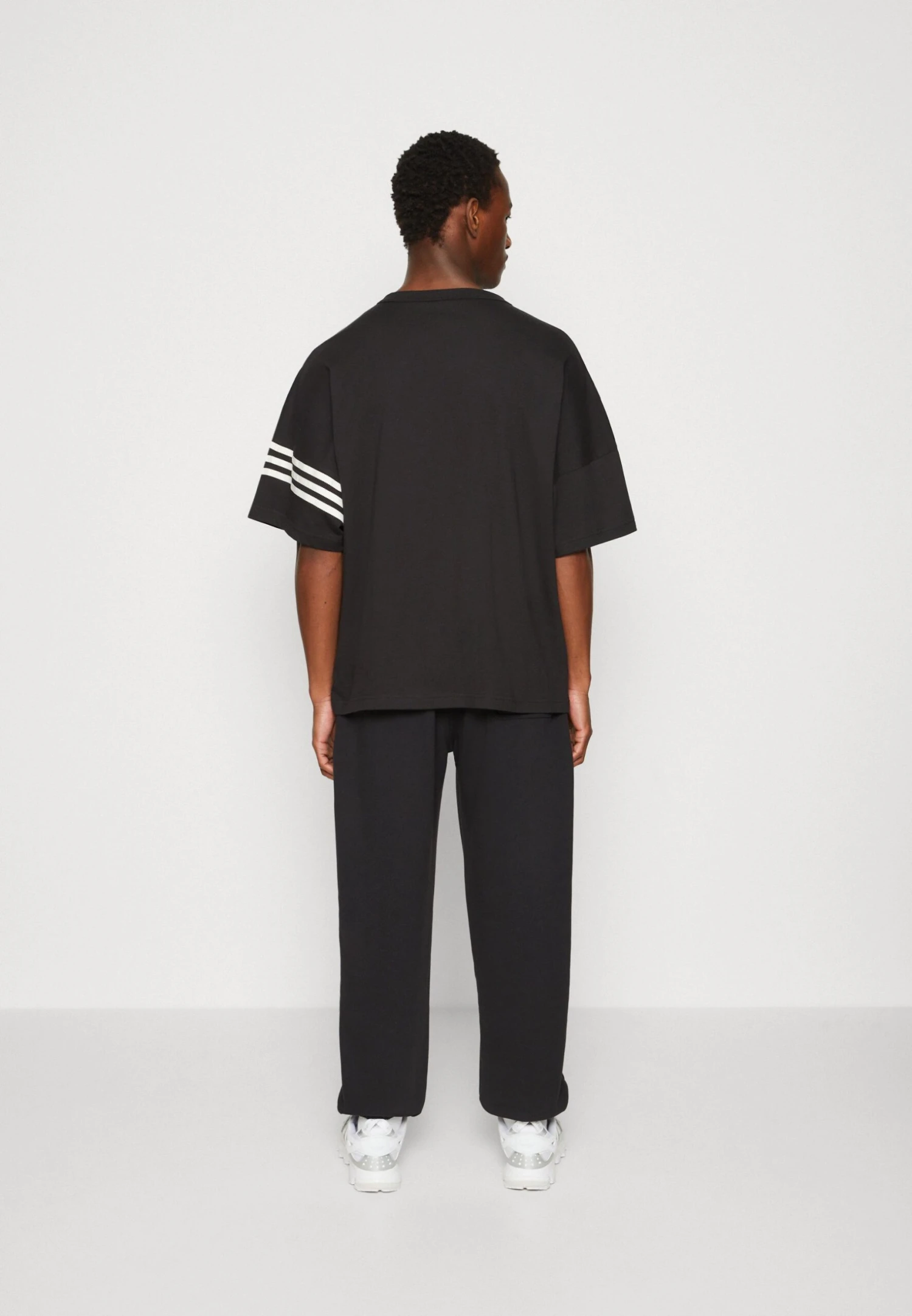 Adidas Originals New Tee - T-Shirt Imprimé - Black 5 Adidas Originals New Tee - T-Shirt Imprimé - Black – Image 3