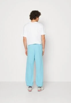 Pantalon De Survêtement - Milky Blue -Tenue Sport Homme Magasin 42d813843b9e4108887fae4b97cefd05