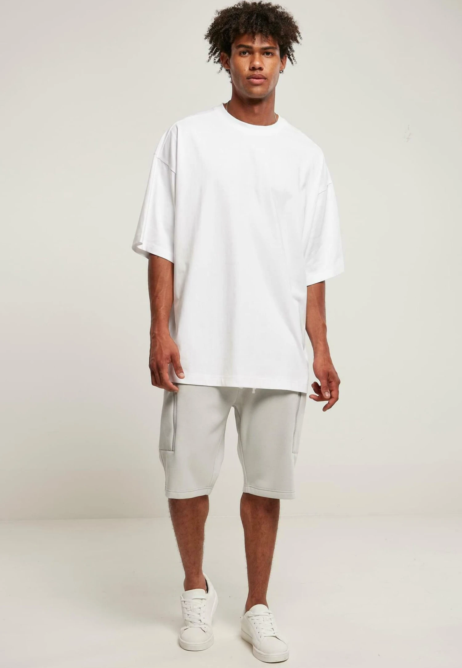 URBAN CLASSICS Huge - T-Shirt Basique - White 4 URBAN CLASSICS Huge - T-Shirt Basique - White – Image 2