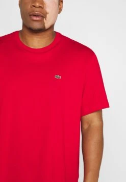 Lacoste Plus - T-Shirt Basique - Rouge -Tenue Sport Homme Magasin 4a283b51e60649b889be120fb98050aa