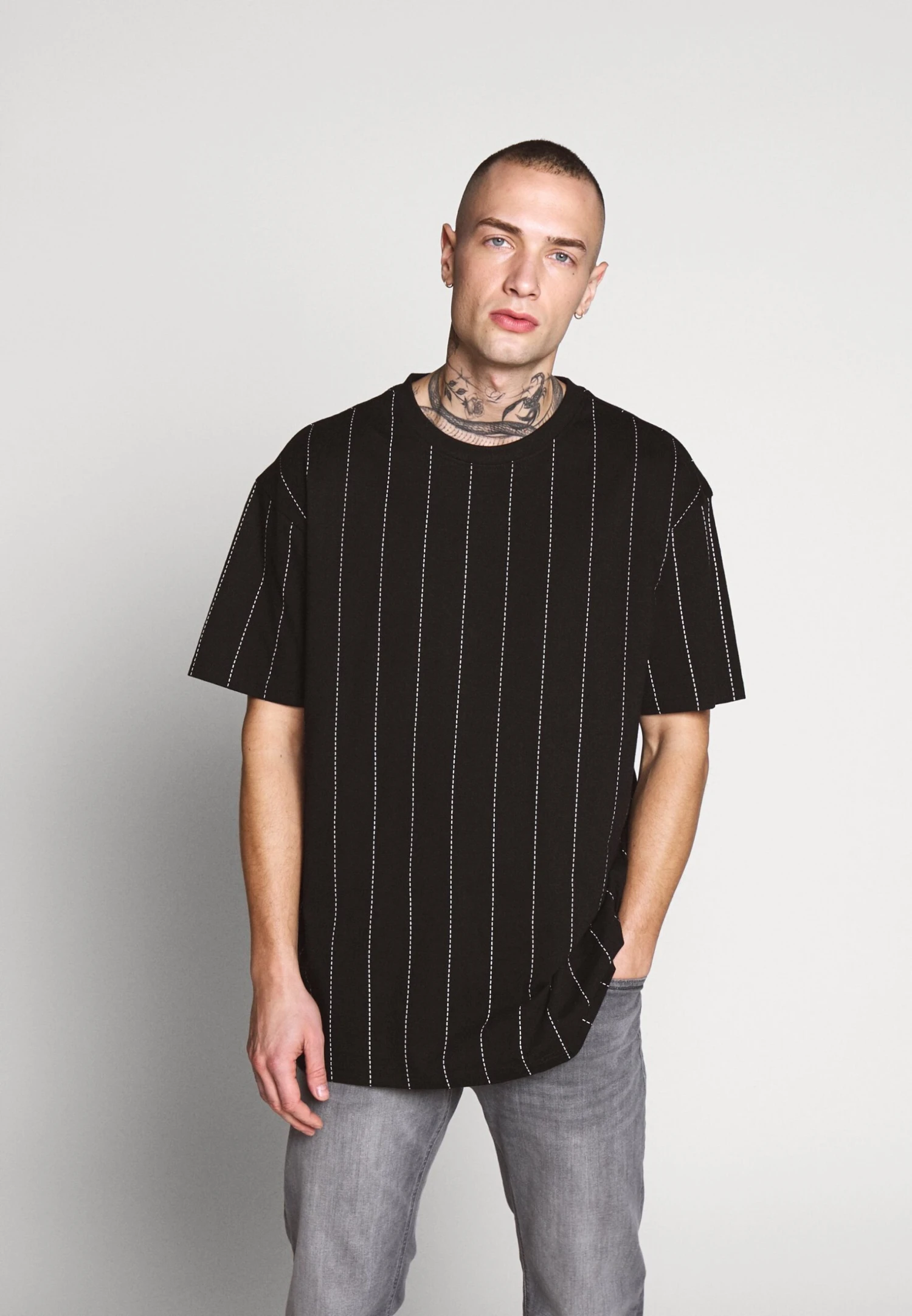 URBAN CLASSICS Oversized Tee - T-Shirt Imprimé - Black 3 URBAN CLASSICS Oversized Tee - T-Shirt Imprimé - Black