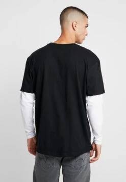 URBAN CLASSICS Oversized Shaped Double Layer Tee - T-Shirt À Manches Longues - Black/White -Tenue Sport Homme Magasin 501428cccfe547e09dfcf407395cd9f4
