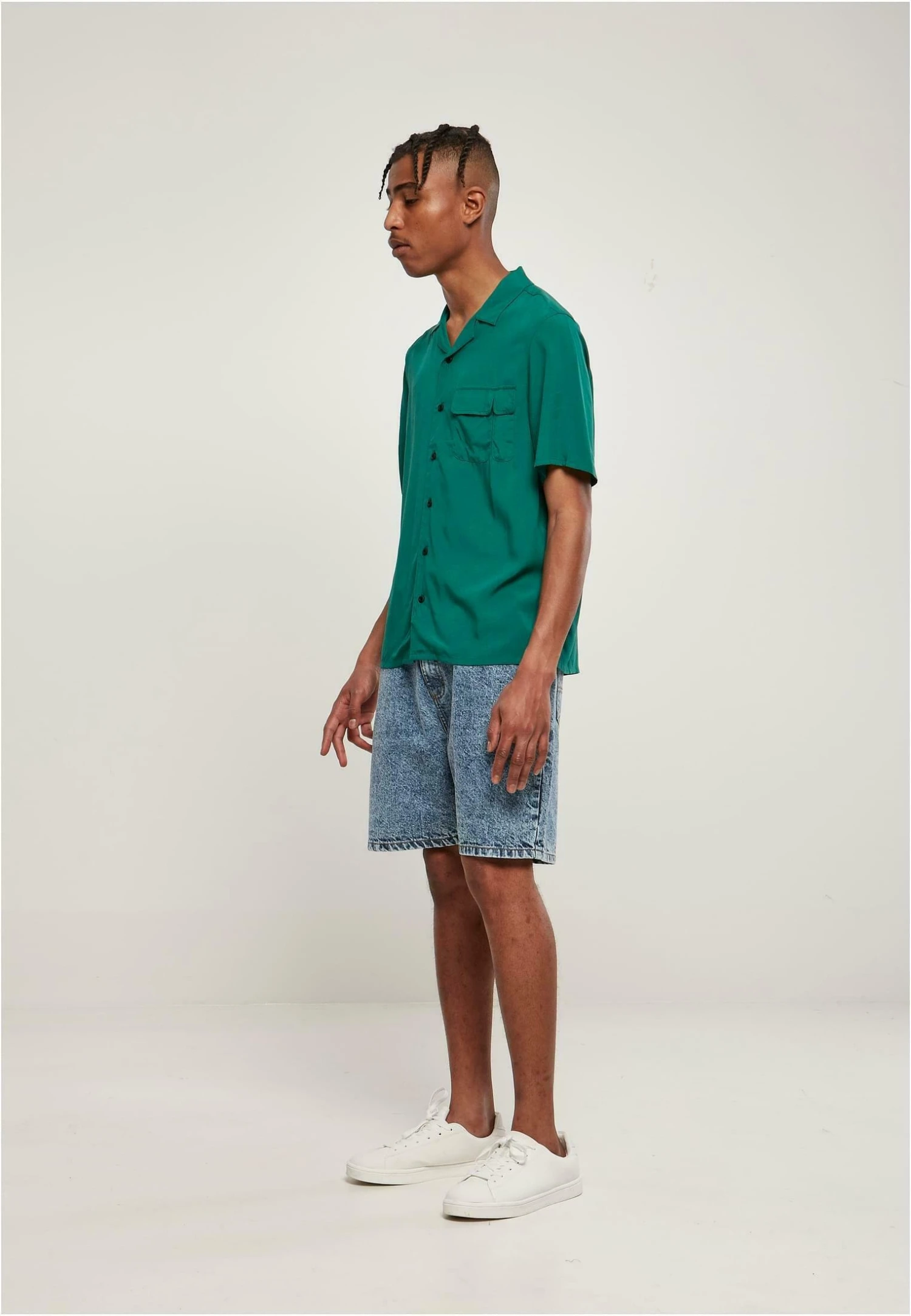 URBAN CLASSICS Viscose Camp Shirt - Chemise - Green 4 URBAN CLASSICS Viscose Camp Shirt - Chemise - Green – Image 2