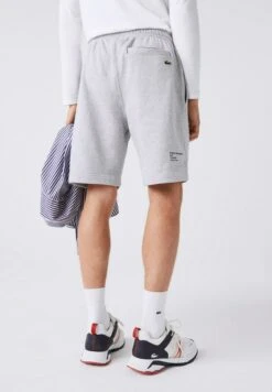 Lacoste Short - Gris Chiné 10 Lacoste Short - Gris Chiné -Tenue Sport Homme Magasin 76a1bd7a4ed14d2ea91571241300b243