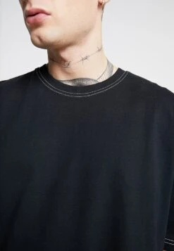 URBAN CLASSICS Heavy Oversized Contrast Stitch Tee - T-Shirt Basique - Black -Tenue Sport Homme Magasin 8ba706bd68344ce4a9eb96a85af04d62