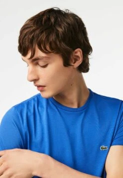 Lacoste T-Shirt Basique - Bleu -Tenue Sport Homme Magasin 9a26251a10d24ab188f9b29fcb452903