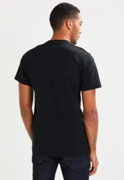 Vans Left Chest Logo - T-Shirt Basique - Black -Tenue Sport Homme Magasin 9f06eea0496846db9982a1ac748a1050