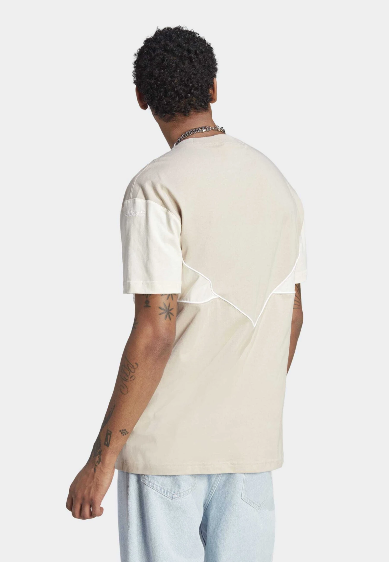 Adidas Originals T-Shirt Imprimé - Beige 4 Adidas Originals T-Shirt Imprimé - Beige – Image 2