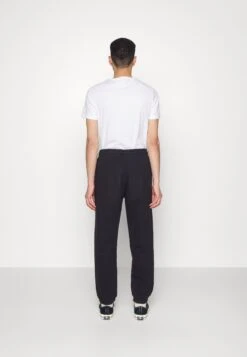 Pantalon De Survêtement - Black Agate 9 Pantalon De Survêtement - Black Agate -Tenue Sport Homme Magasin ddb5255f26e34c0e8dd5b63a4dedb152