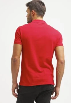 Lacoste Polo - Red -Tenue Sport Homme Magasin e21eed84b5104e3abb0d30a7dceae414