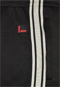 Urban Classics Fm231-023-1 Fubu Old English - Pantalon De Survêtement 11 Urban Classics Fm231-023-1 Fubu Old English - Pantalon De Survêtement -Tenue Sport Homme Magasin e593e08d8449449898766230cda71848