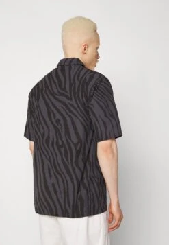 Adidas Originals Chemise - Black -Tenue Sport Homme Magasin e5df3b09c00c46b48e9b26f81d4abd35