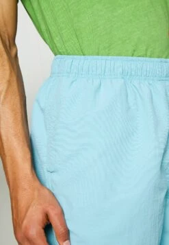 Warm Up - Short - Milky Blue -Tenue Sport Homme Magasin ee524bee96c1423fb5c481b65e815d16